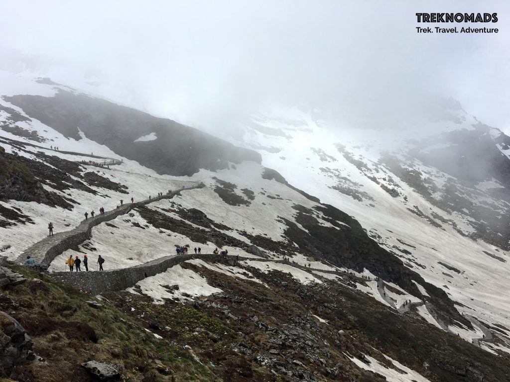 valley of flowers trek - Hemkund Sahib