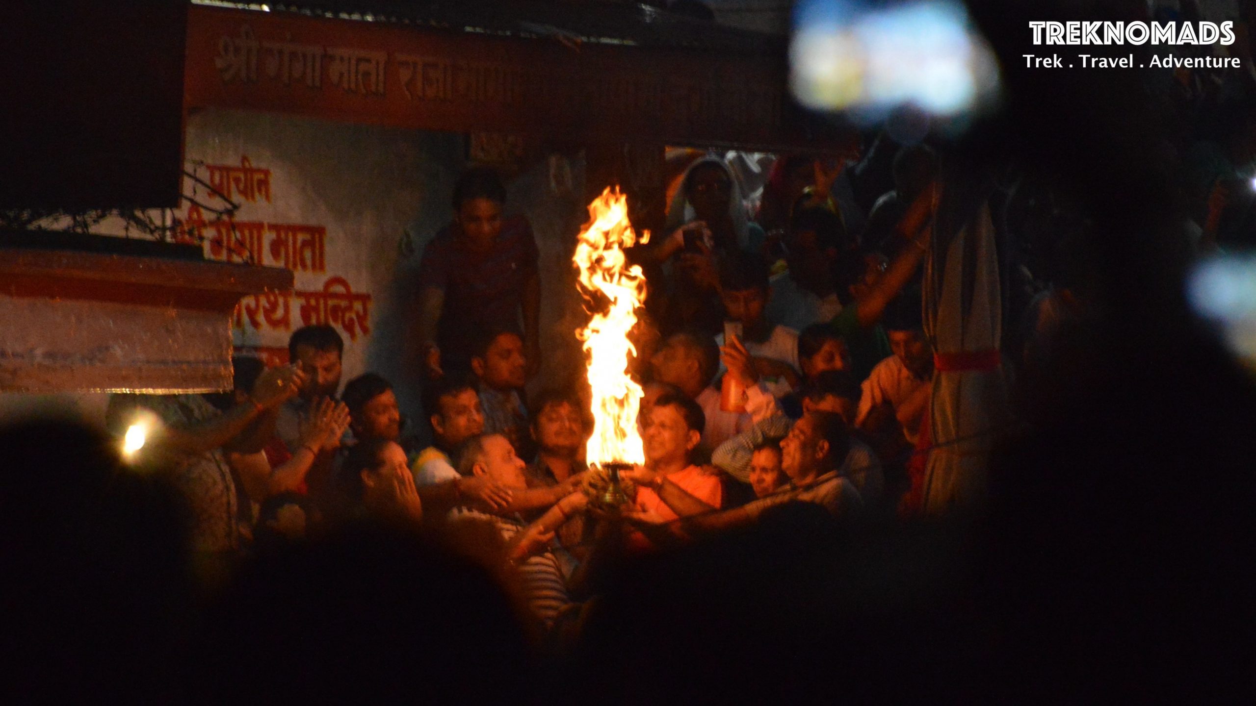 vof trek ganga aarti